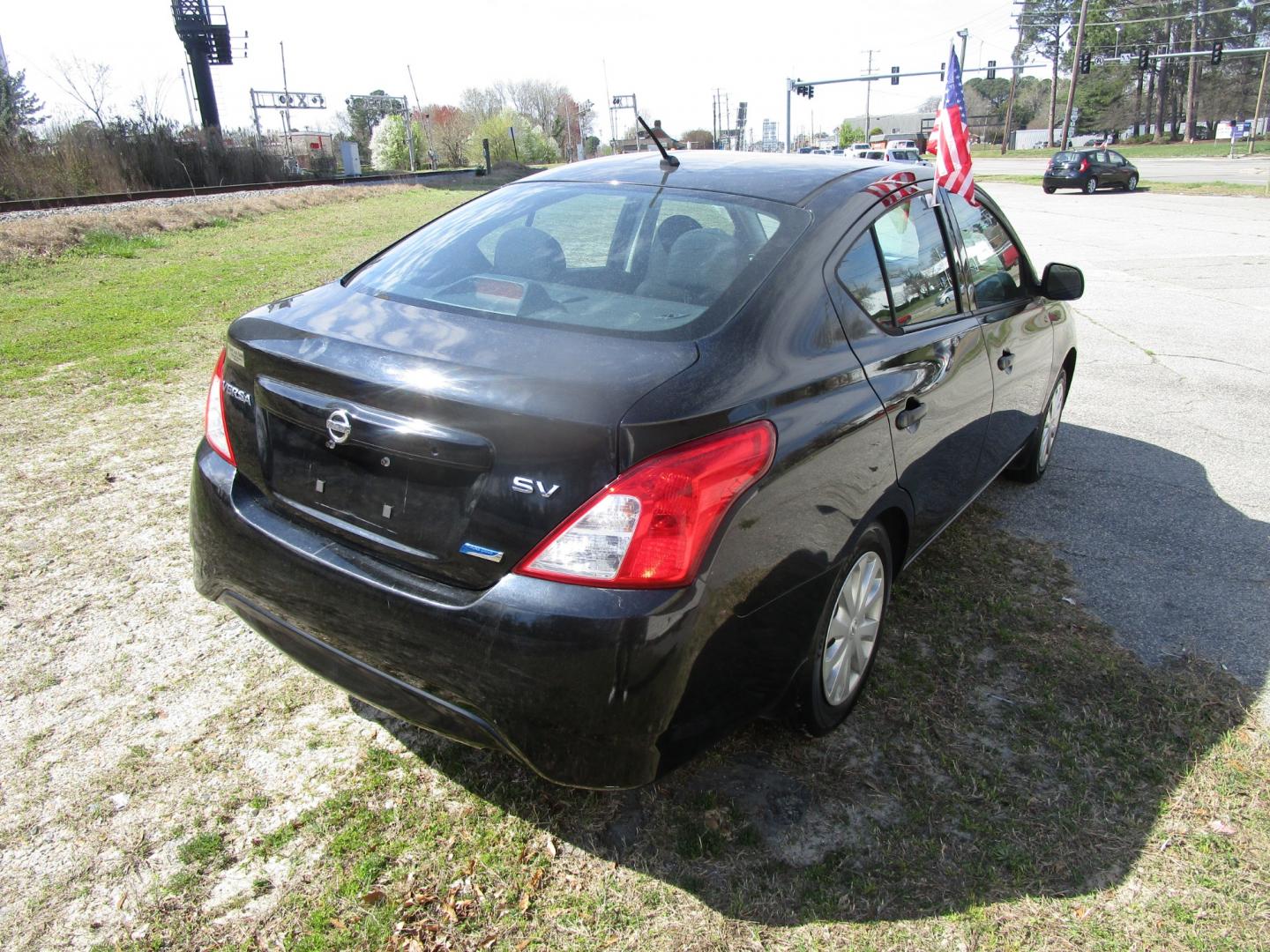 2015 Black Nissan Versa (3N1CN7AP6FL) , Manual transmission, located at 2553 Airline Blvd, Portsmouth, VA, 23701, (757) 488-8331, 36.813889, -76.357597 - Down Payment: $599 Weekly Payment: $85 APR: 23.9% Repayment Terms: 42 Months ***CALL ELIZABETH SMITH - DIRECTOR OF MARKETING @ 757-488-8331 TO SCHEDULE YOUR APPOINTMENT TODAY AND GET PRE-APPROVED RIGHT OVER THE PHONE*** - Photo#5